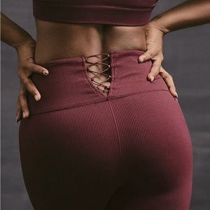 NWT/NWOT Fabletics Harper sports bra (S) and high waisted legging (XS) set $60